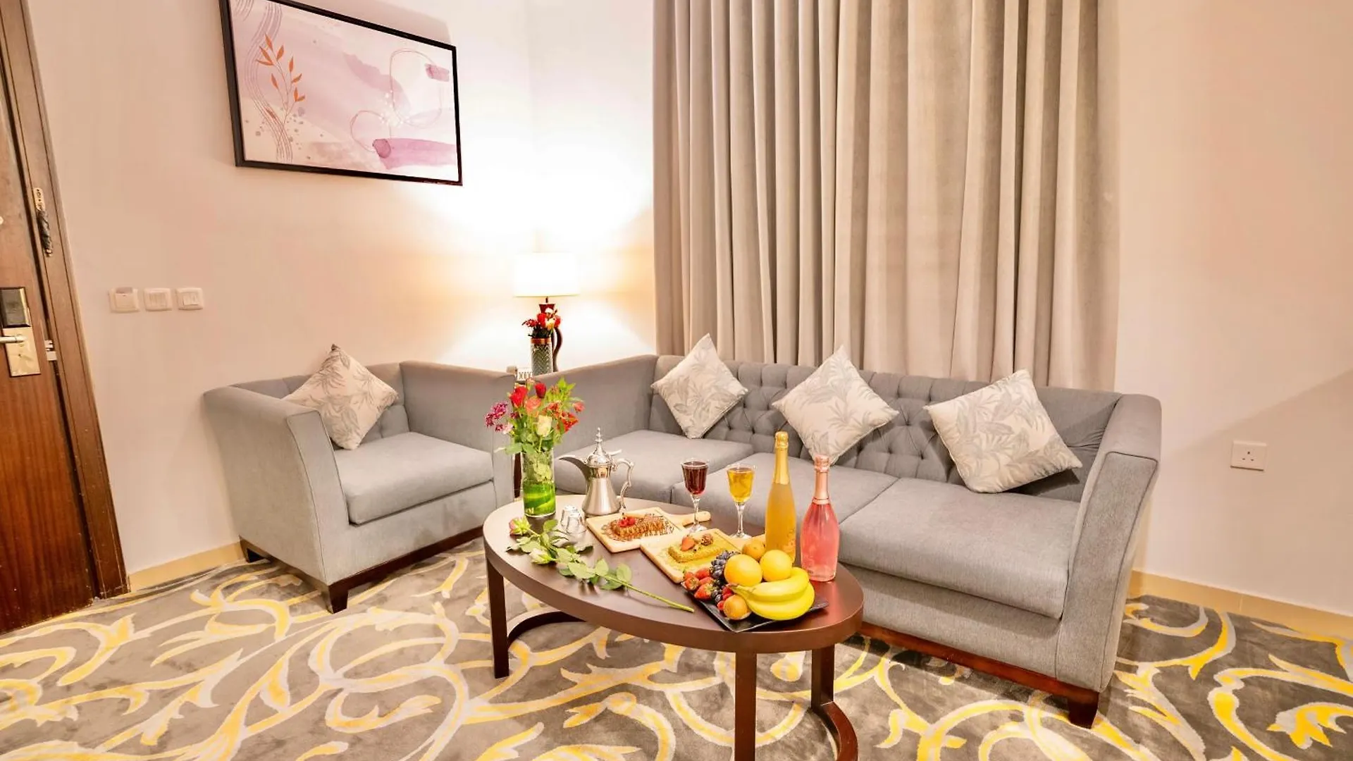 Laten Suites Al Naseem Jeddah 3*,